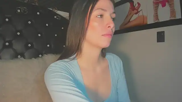 Snapshot of diana_queen_ chatting on February 11, 10:48 pm diana queen online show from February 11, 10:48 pm