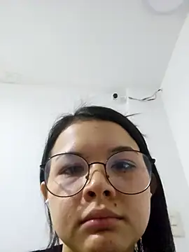 azumiichan online show from March 1, 1:18 am