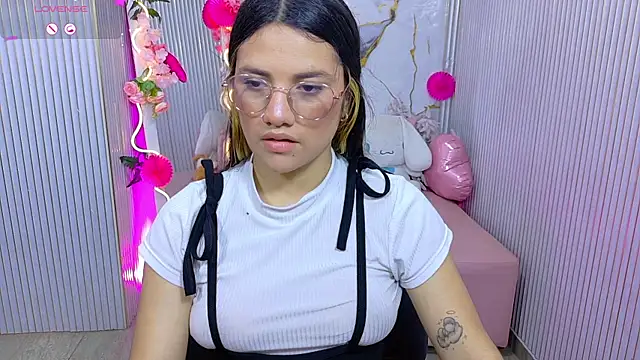 Chiara tay online show from July 15, 7:08 pm