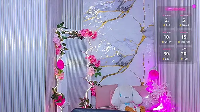 Chiara tay online show from July 21, 7:05 pm