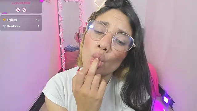 Chiara tay online show from August 3, 3:49 am