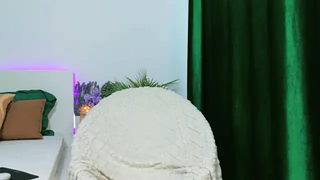 zoey marie online show from June 13, 2:26 pm