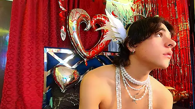 Luke Howland online show from February 14, 10:14 pm