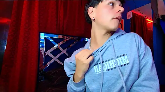 Luke Howland online show from September 23, 10:02 pm