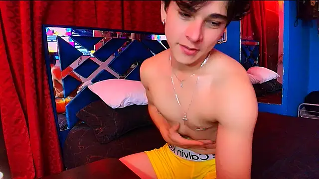 Snapshot of Luke_Howland chatting on July 7, 7:34 am Luke Howland online show from July 7, 7:34 am