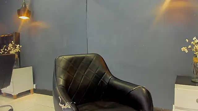 Bryson Collins  online show from February 22, 11:24 am