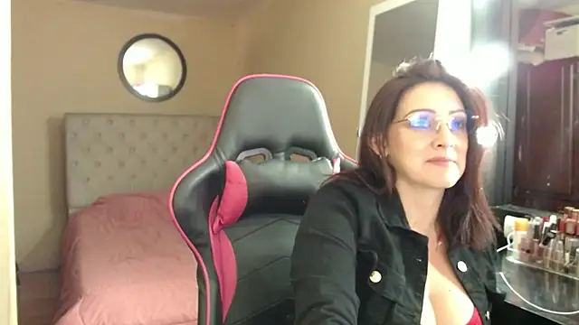 Snapshot of Carol_Scottt chatting on March 10, 8:36 pm Carol Scottt online show from March 10, 8:36 pm