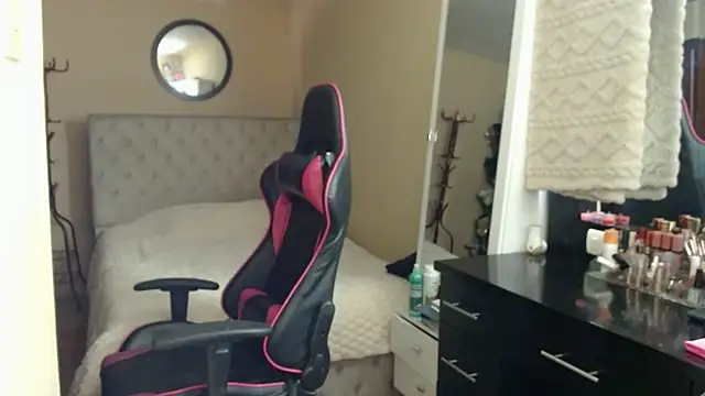 Snapshot of Carol_Scottt chatting on March 22, 6:11 pm Carol Scottt online show from March 22, 6:11 pm