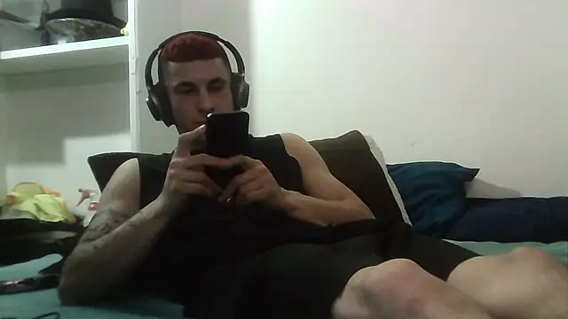 Snapshot of --D-a-D-D-y- chatting on February 16, 3:02 am --D-a-D-D-y- online show from February 16, 3:02 am