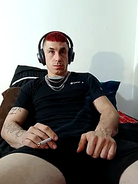 Snapshot of --D-a-D-D-y- chatting on March 9, 1:26 pm --D-a-D-D-y- online show from March 9, 1:26 pm