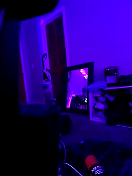 Snapshot of --D-a-D-D-y- chatting on March 26, 8:53 am --D-a-D-D-y- online show from March 26, 8:53 am