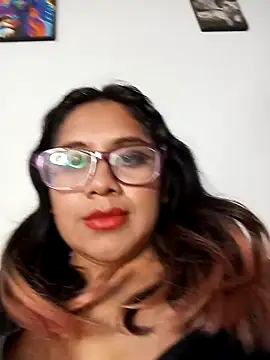 olivia stylinnson online show from January 25, 7:38 am