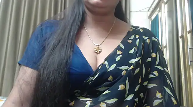 desi-maisa130 online show from February 20, 5:07 pm