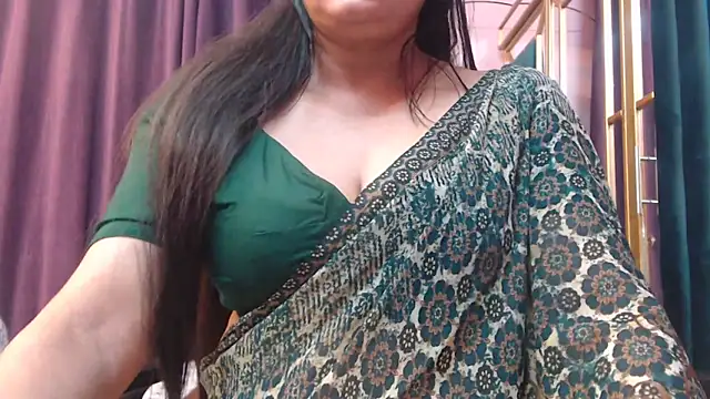 desi-maisa130 online show from December 22, 4:37 pm