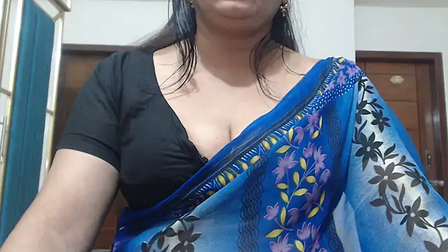 Snapshot of desi-maisa130 chatting on May 12, 4:04 pm desi-maisa130 online show from May 12, 4:04 pm