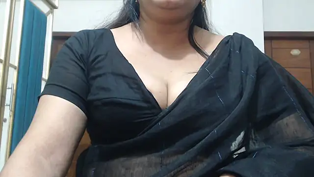 Snapshot of desi-maisa130 chatting on May 15, 5:20 pm desi-maisa130 online show from May 15, 5:20 pm