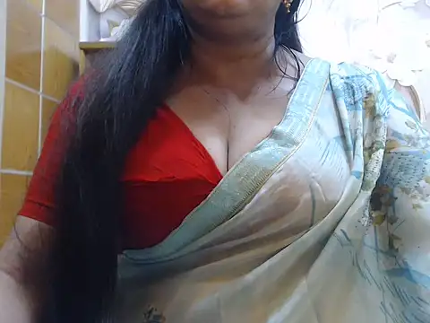 Snapshot of desi-maisa130 chatting on June 10, 4:39 pm desi-maisa130 online show from June 10, 4:39 pm