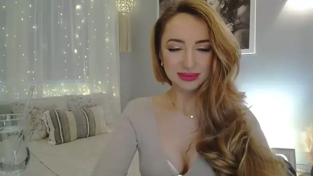 JulietteDiamond online show from January 26, 3:14 pm