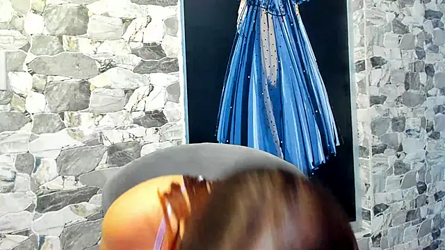 Snapshot of SophiaLaurens chatting on December 31, 6:35 pm SophiaLaurens online show from December 31, 6:35 pm