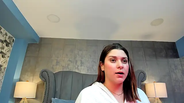 Snapshot of SophiaLaurens chatting on February 8, 5:08 am SophiaLaurens online show from February 8, 5:08 am