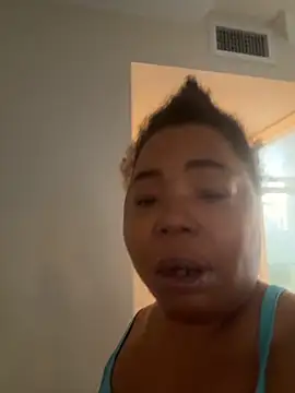 JCCaramelbarbie1 online show from December 4, 3:43 pm