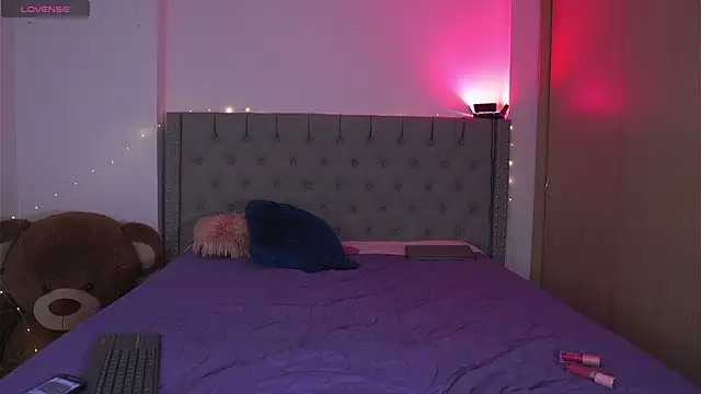 Snapshot of Tiana_sanders chatting on January 5, 11:08 pm Tiana sanders online show from January 5, 11:08 pm