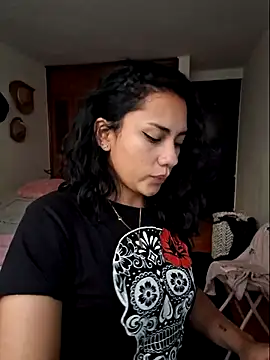 Thaliacooper  online show from March 9, 10:52 pm