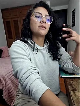 Thaliacooper  online show from September 15, 12:21 am