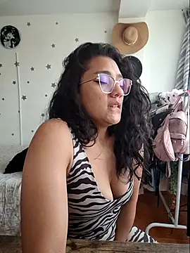 Thaliacooper  online show from October 16, 6:42 pm