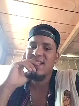 LemonyArcus online show from December 2, 4:13 pm