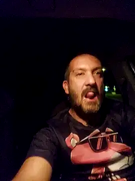 Snapshot of teddy79good chatting on October 3, 3:47 am teddy79good online show from October 3, 3:47 am