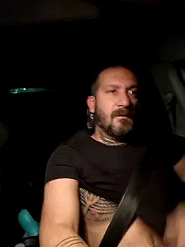 Snapshot of teddy79good chatting on October 23, 4:01 am teddy79good online show from October 23, 4:01 am