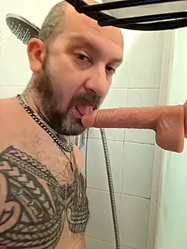 Snapshot of teddy79good chatting on December 20, 1:07 pm teddy79good online show from December 20, 1:07 pm