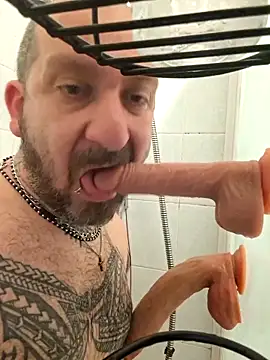 Snapshot of teddy79good chatting on February 24, 5:11 pm teddy79good online show from February 24, 5:11 pm