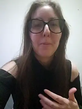 Snapshot of Sarah459 chatting on March 6, 8:38 pm Sarah459 online show from March 6, 8:38 pm