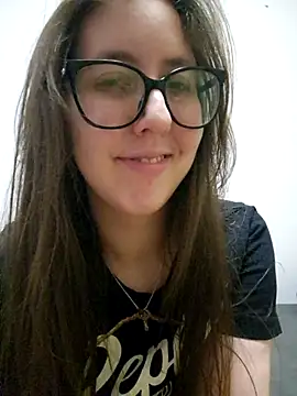 Snapshot of Sarah459 chatting on April 9, 5:51 pm Sarah459 online show from April 9, 5:51 pm