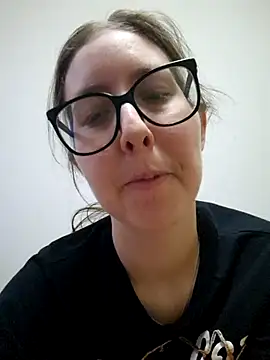 Snapshot of Sarah459 chatting on April 10, 6:12 pm Sarah459 online show from April 10, 6:12 pm
