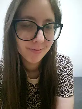 Snapshot of Sarah459 chatting on June 7, 7:17 pm Sarah459 online show from June 7, 7:17 pm