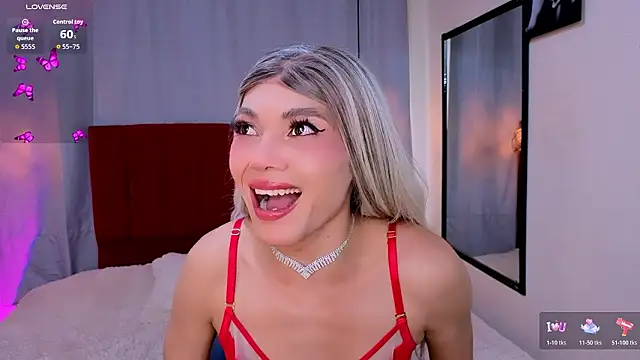 Megan Do Santos online show from March 12, 9:32 pm