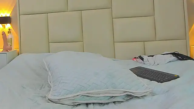 angel adamx online show from March 18, 9:52 am