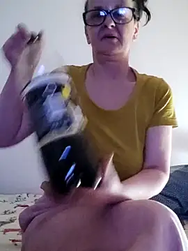 Rozpolcena online show from March 26, 12:17 am