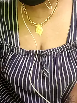 Aishu-tamil09 online show from December 21, 6:55 pm