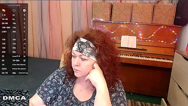 RoseRed69 online show from March 5, 4:56 am