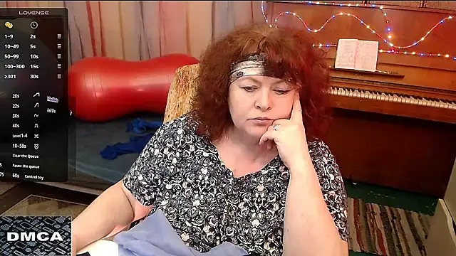 RoseRed69 online show from March 5, 8:10 am