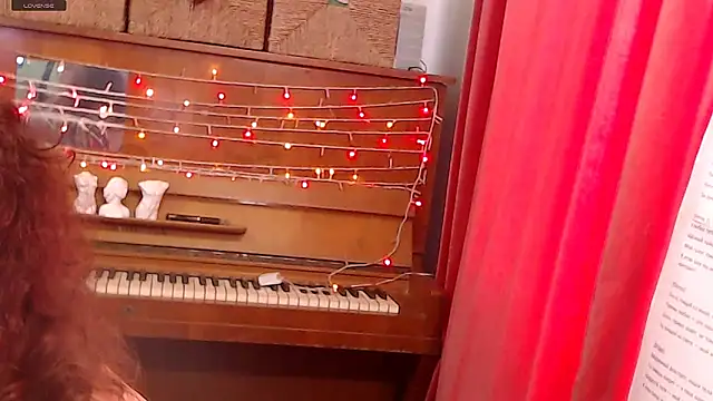 RoseRed69 online show from March 20, 3:33 am