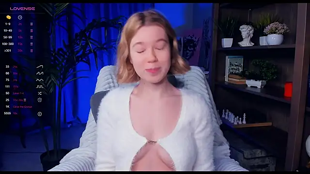 Snapshot of PollyHathor chatting on December 21, 9:25 pm PollyHathor online show from December 21, 9:25 pm