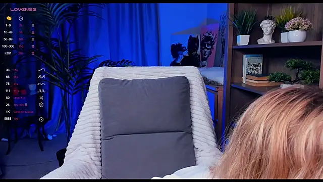 Snapshot of PollyHathor chatting on January 14, 9:30 pm PollyHathor online show from January 14, 9:30 pm