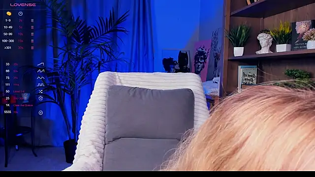 Snapshot of PollyHathor chatting on January 23, 9:29 pm PollyHathor online show from January 23, 9:29 pm