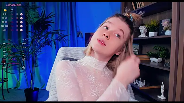 Snapshot of PollyHathor chatting on January 31, 9:37 pm PollyHathor online show from January 31, 9:37 pm