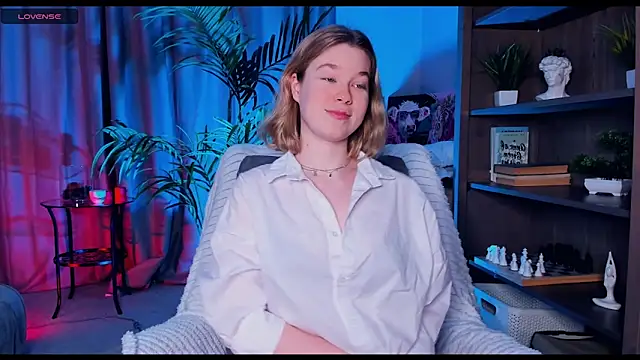 Snapshot of PollyHathor chatting on March 21, 1:34 am PollyHathor online show from March 21, 1:34 am